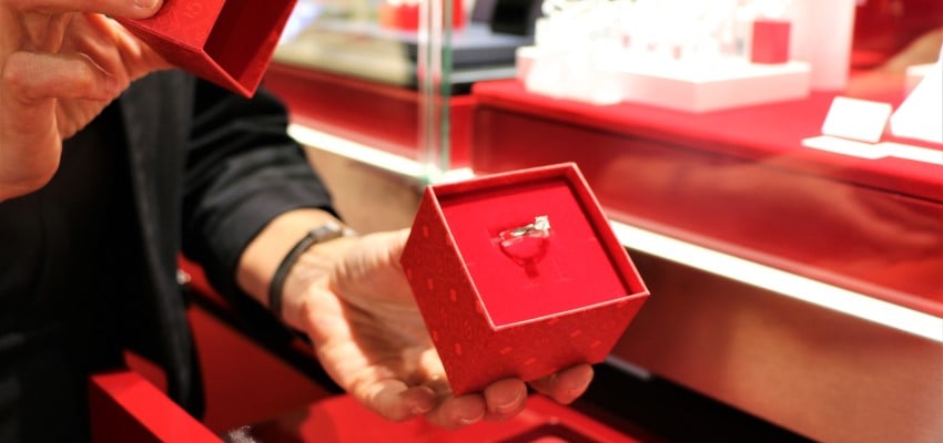 Histoire d’Or, Juwelier in Houssen